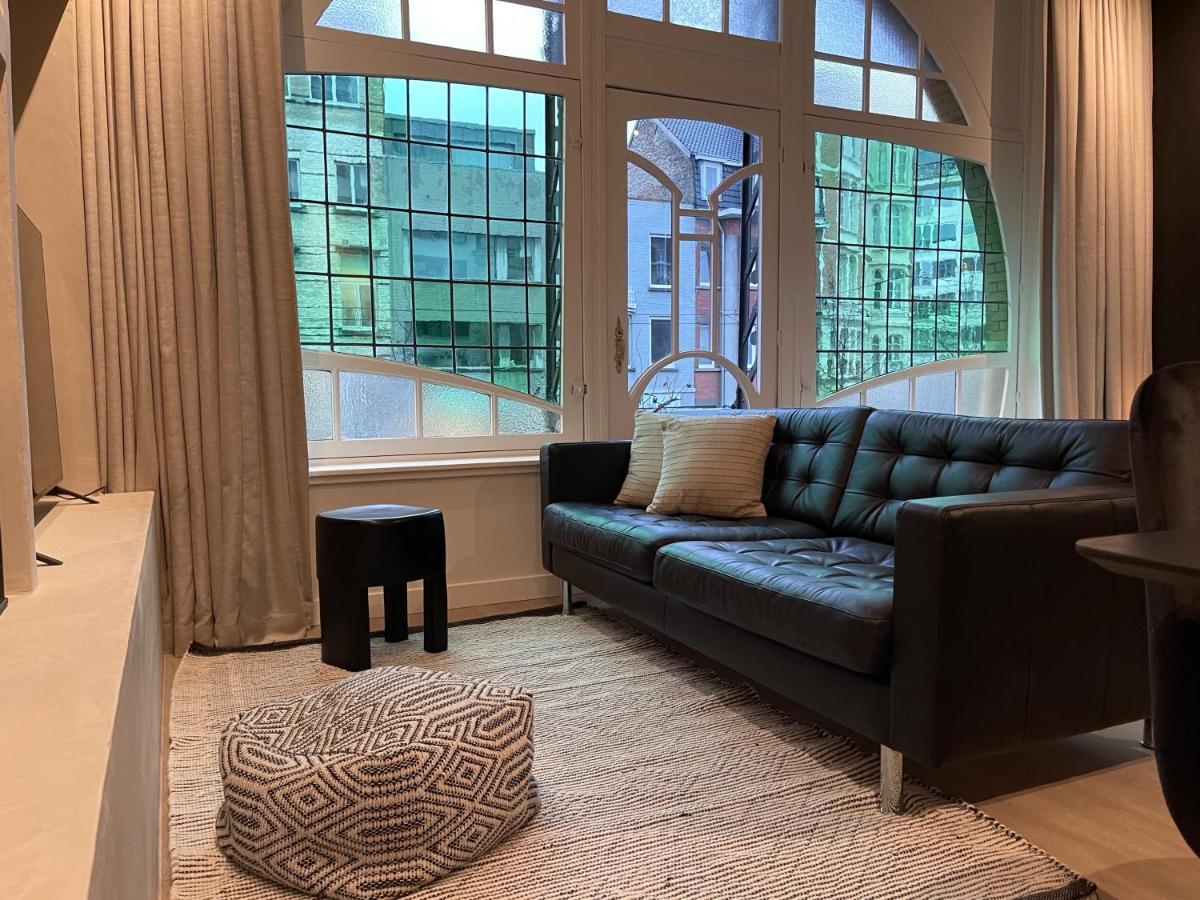 3 Bedroom Art-Nouveau Apartment With Free Parking เกนต์ ภายนอก รูปภาพ