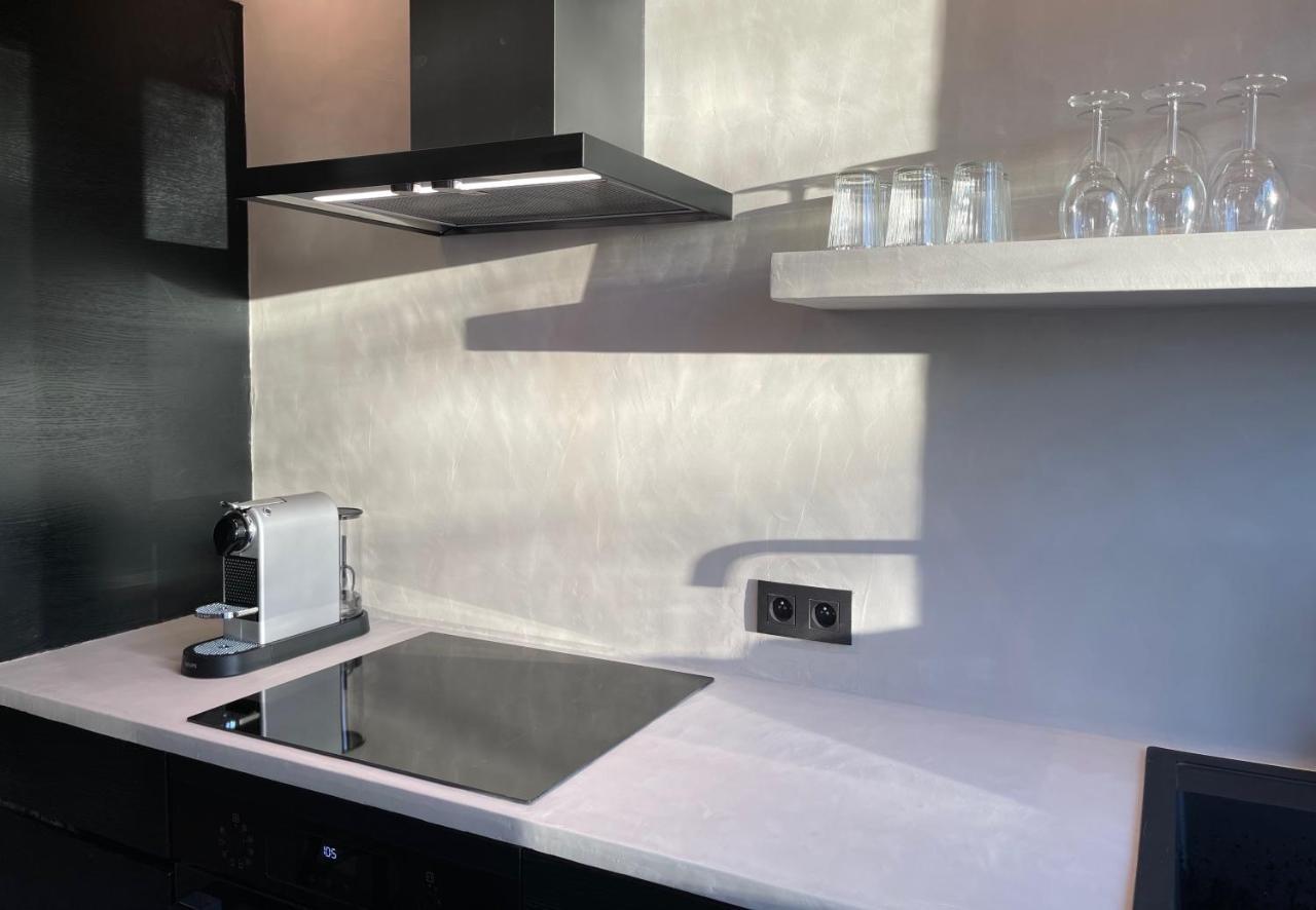 3 Bedroom Art-Nouveau Apartment With Free Parking เกนต์ ภายนอก รูปภาพ