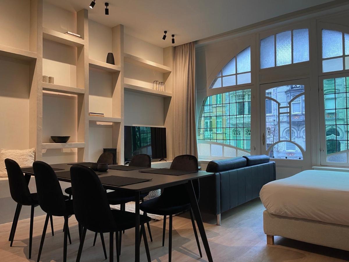 3 Bedroom Art-Nouveau Apartment With Free Parking เกนต์ ภายนอก รูปภาพ