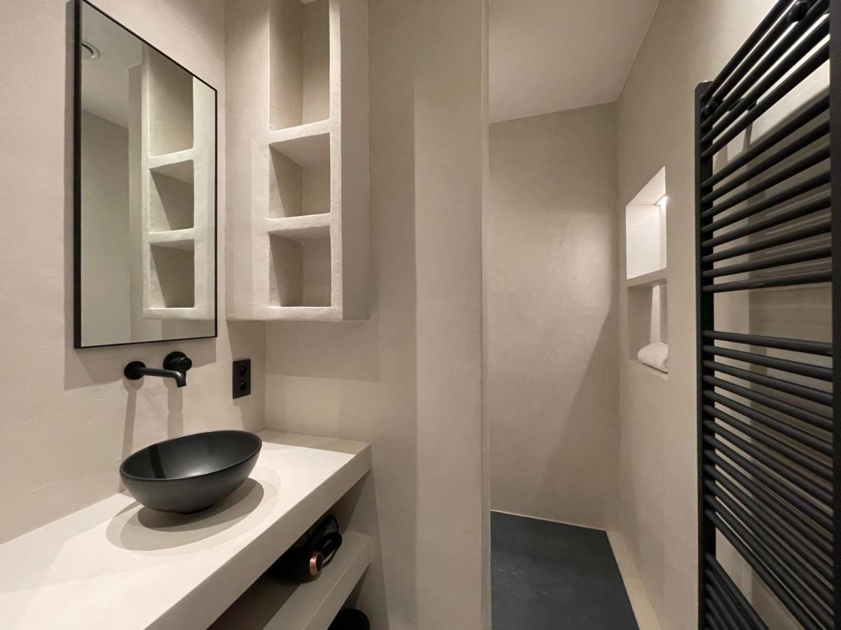 3 Bedroom Art-Nouveau Apartment With Free Parking เกนต์ ภายนอก รูปภาพ