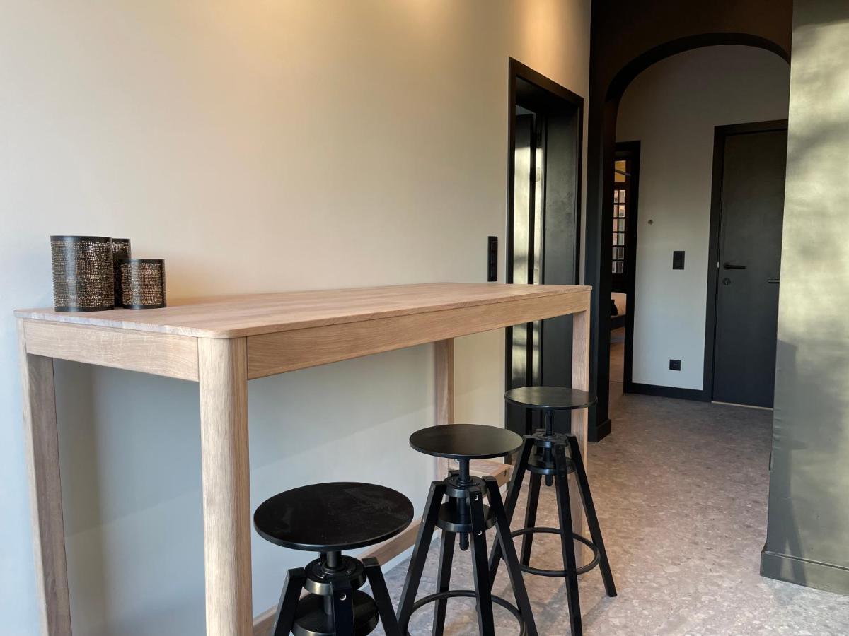 3 Bedroom Art-Nouveau Apartment With Free Parking เกนต์ ภายนอก รูปภาพ