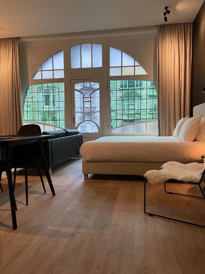 3 Bedroom Art-Nouveau Apartment With Free Parking เกนต์ ภายนอก รูปภาพ