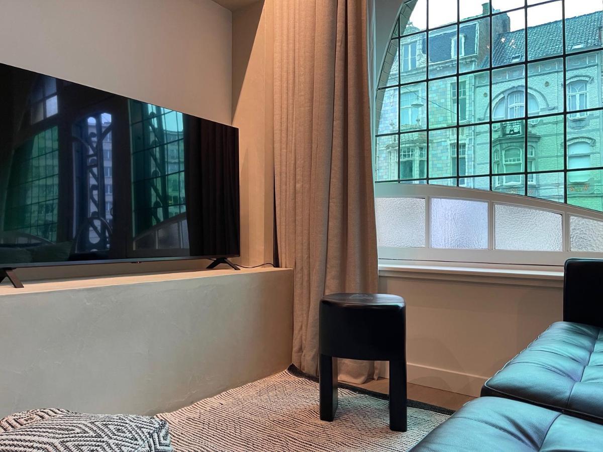 3 Bedroom Art-Nouveau Apartment With Free Parking เกนต์ ภายนอก รูปภาพ