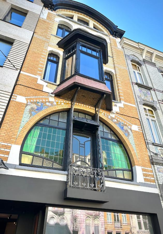 3 Bedroom Art-Nouveau Apartment With Free Parking เกนต์ ภายนอก รูปภาพ